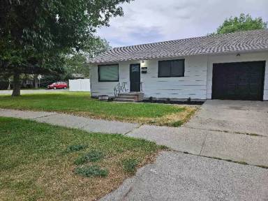 Main picture of 1715 7th St W