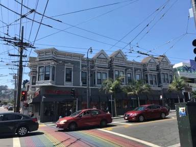 Main picture of 488 Castro St