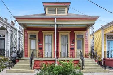 Main picture of 312 S Clark St