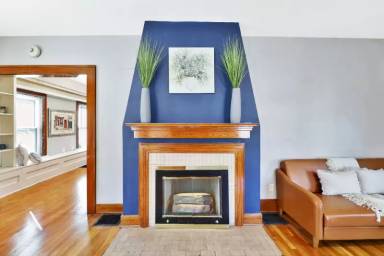 Main picture of 347 S Erie St