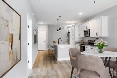 Main picture of 2501 Pine Village Rd