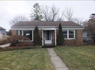 Main picture of 711 Smith Ave