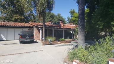 Main picture of 14765 Valerio St