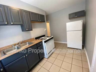 Main picture of 3725 W Grand Ave