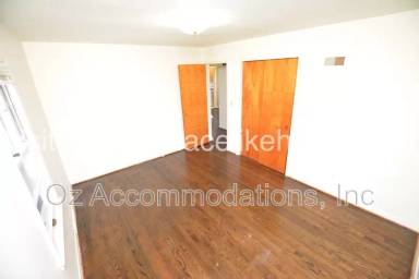 Main picture of 4952 N Garfield Ave