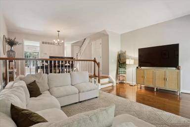Main picture of 805 Stockbridge Dr