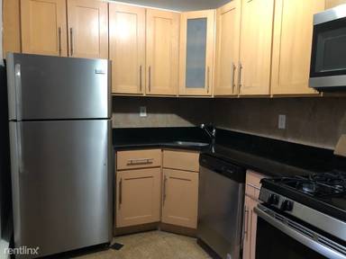 Main picture of 39 Duncan Ave