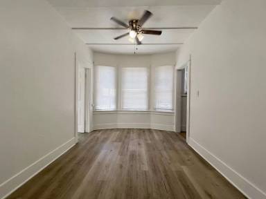 Main picture of 921 Chestnut Ave