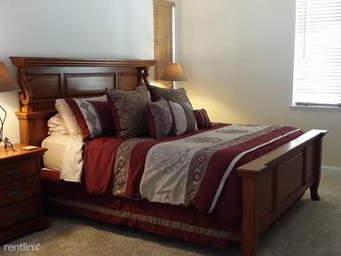 Main picture of 565 W Sombra Way