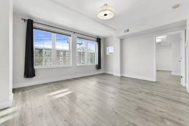 Main picture of 70 Bremen St