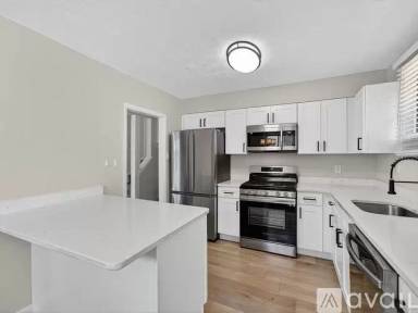 Main picture of 206 Ava Ave