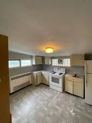 Main picture of 35 Cherry St