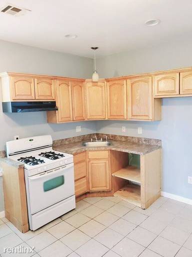 Main picture of 116 Seymour Ave