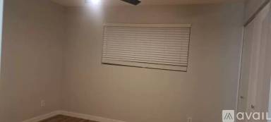 Main picture of 2806 S Mill Ave