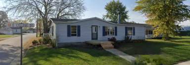 Main picture of 411 College St