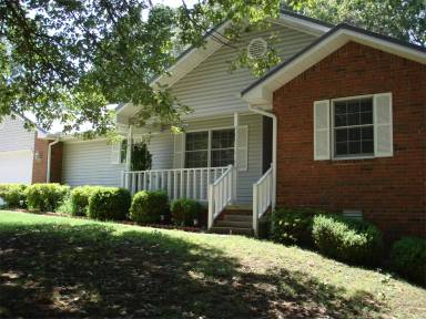 Main picture of 318 Cooper St