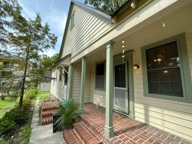 Main picture of 1113 SW 4th Ave