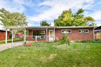 Main picture of 1308 N Sonata St