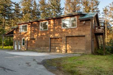 Main picture of 3025 Blueberry Hills Rd S