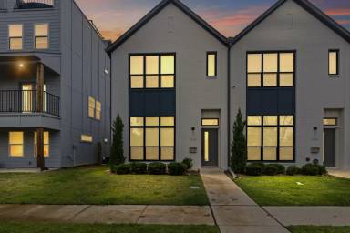 Main picture of 3134 Wayside Ave