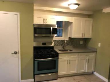 Main picture of 853 E 222nd St