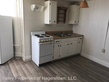 Main picture of 13300 Pen Mar Road 24700 Waldhiem Rd