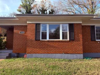 Main picture of 1535 Augusta St
