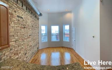 Main picture of 2450 N Southport Ave