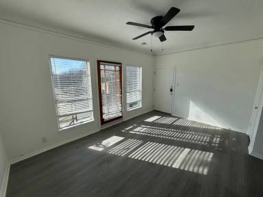 Main picture of 5305 Reiger Ave