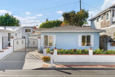 Main picture of 33761 Golden Lantern St