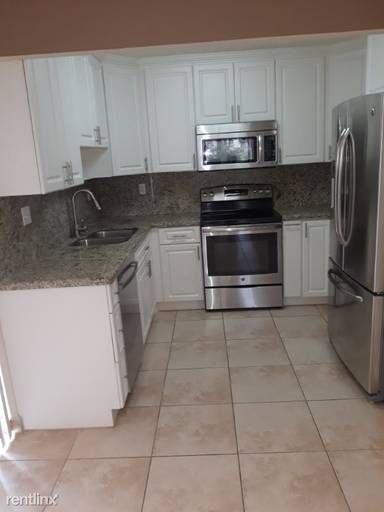 Main picture of 1891 Bayberry Dr
