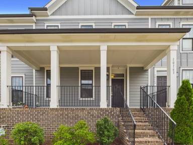 Main picture of 10163 Meeting House Dr NW