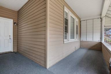 Main picture of 3013 Riverview St