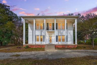 Main picture of 409 Meadow Rd