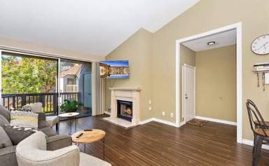 Main picture of 10591 Lakeside Dr S