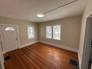 Main picture of 9 Division St
