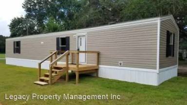 Main picture of 9788 Fowler Ave