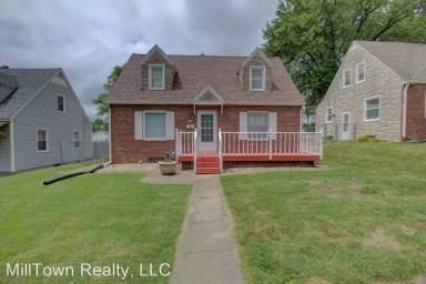 Main picture of 2650 Pacific St