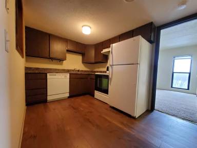 Main picture of 3300 Huntington Ave