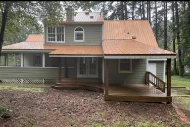 Main picture of 7413 Laketree Dr