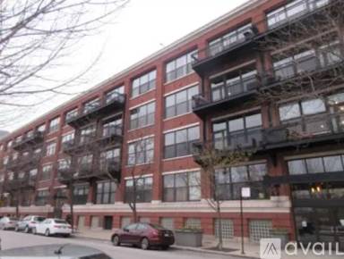 Main picture of 1000 West Adams Condo