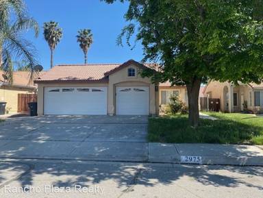 Main picture of 2975 Cypress St