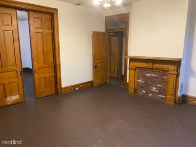 Main picture of 5530 Wren Ave