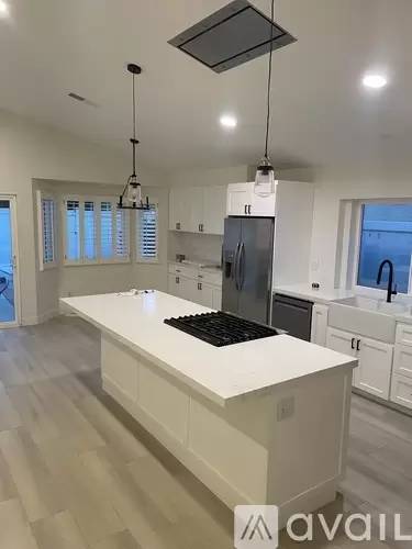 Main picture of 912 Rosemary Ave