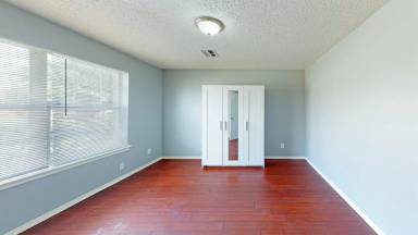 Main picture of 2310 Mainsail Ln