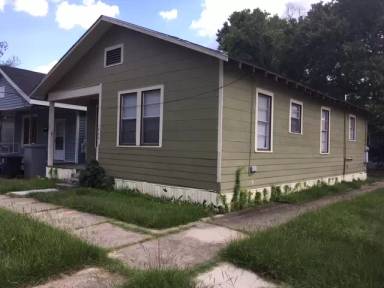 Main picture of 1800 Spain St