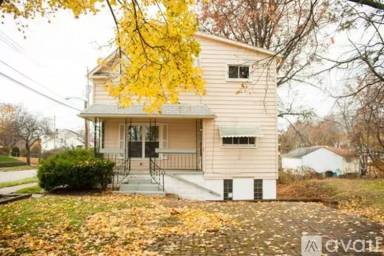 Main picture of 1223 Delos St