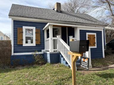 Main picture of 604 Green Ave