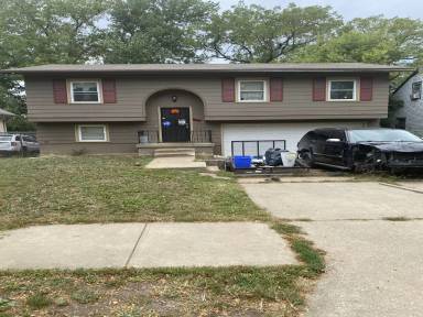 Main picture of 5708 Bales Ave