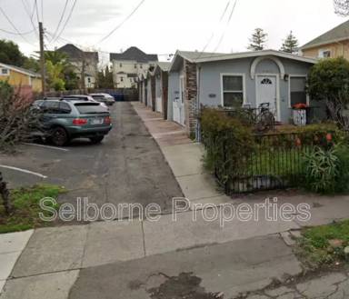 Main picture of 2054 Lincoln Ave